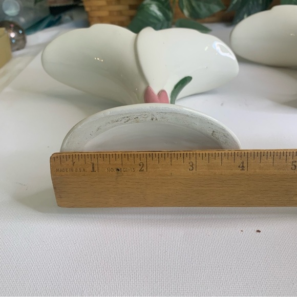 Pair Vintage Pink Flower Ceramic Fan Vases Cornucopia Style MCM 1950s White 7" - Picture 14 of 16